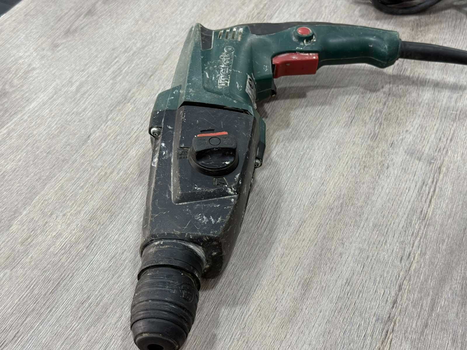 Перфоратор 800W 24mm METABO KHE 2444 KOMBI