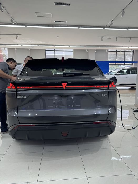 Deepal S07 Hybrid 2025