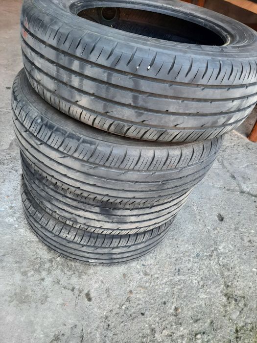 Vând 4 cauciucuri de vara