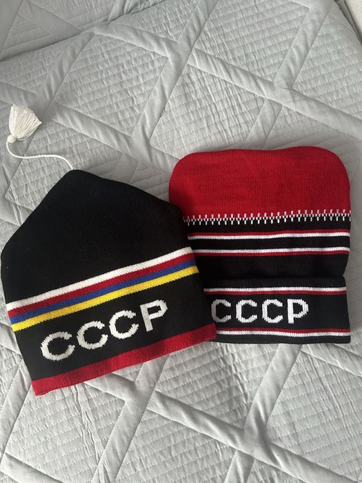 Продам две шапки новые