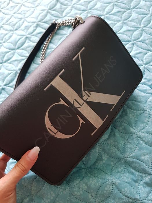 Чанта Calvin Klein