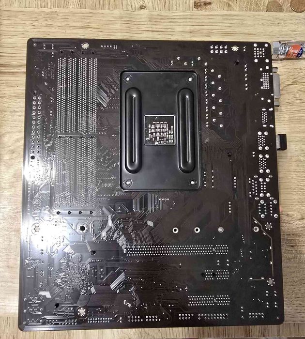 Ryzen 3600x, gigabyte b450, 16gb ddr4 3000mhz