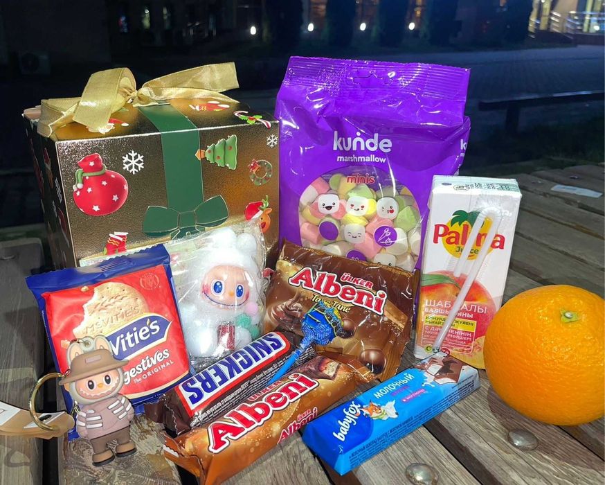 Продам Новогодний кулек (подарок Малый)