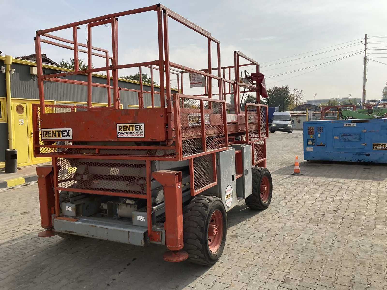 Автовишка Ножична Skyjack SJ8831 12м