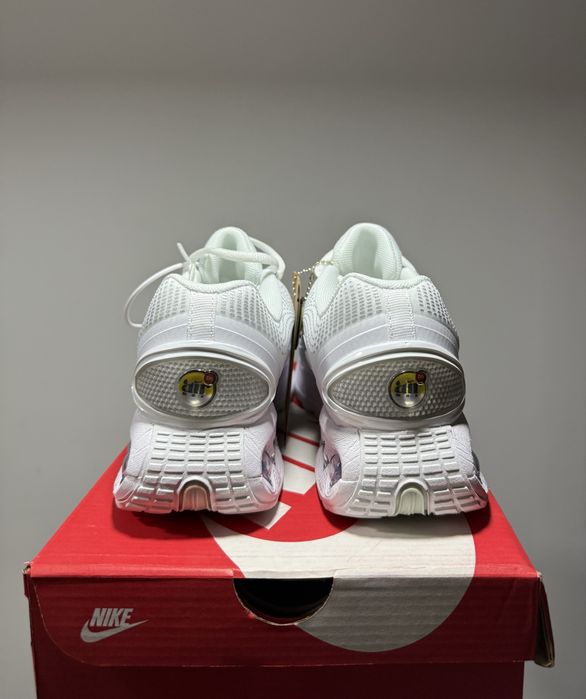 Nike Air Max DN Triple White