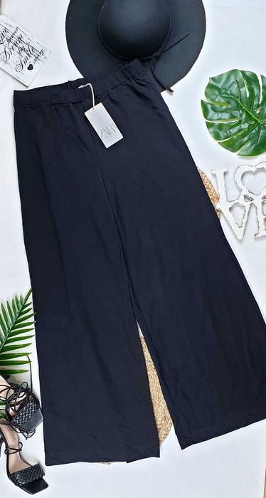 Pantaloni ZARA cu etichetă