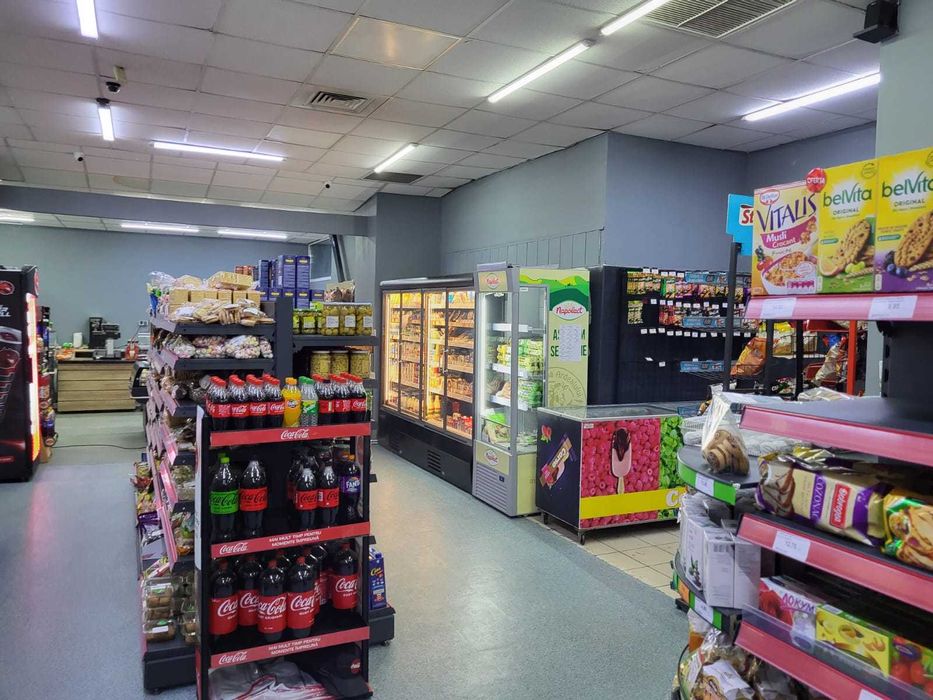 Spatiu comercial de vanzare 287 mp in complex Tomis 2