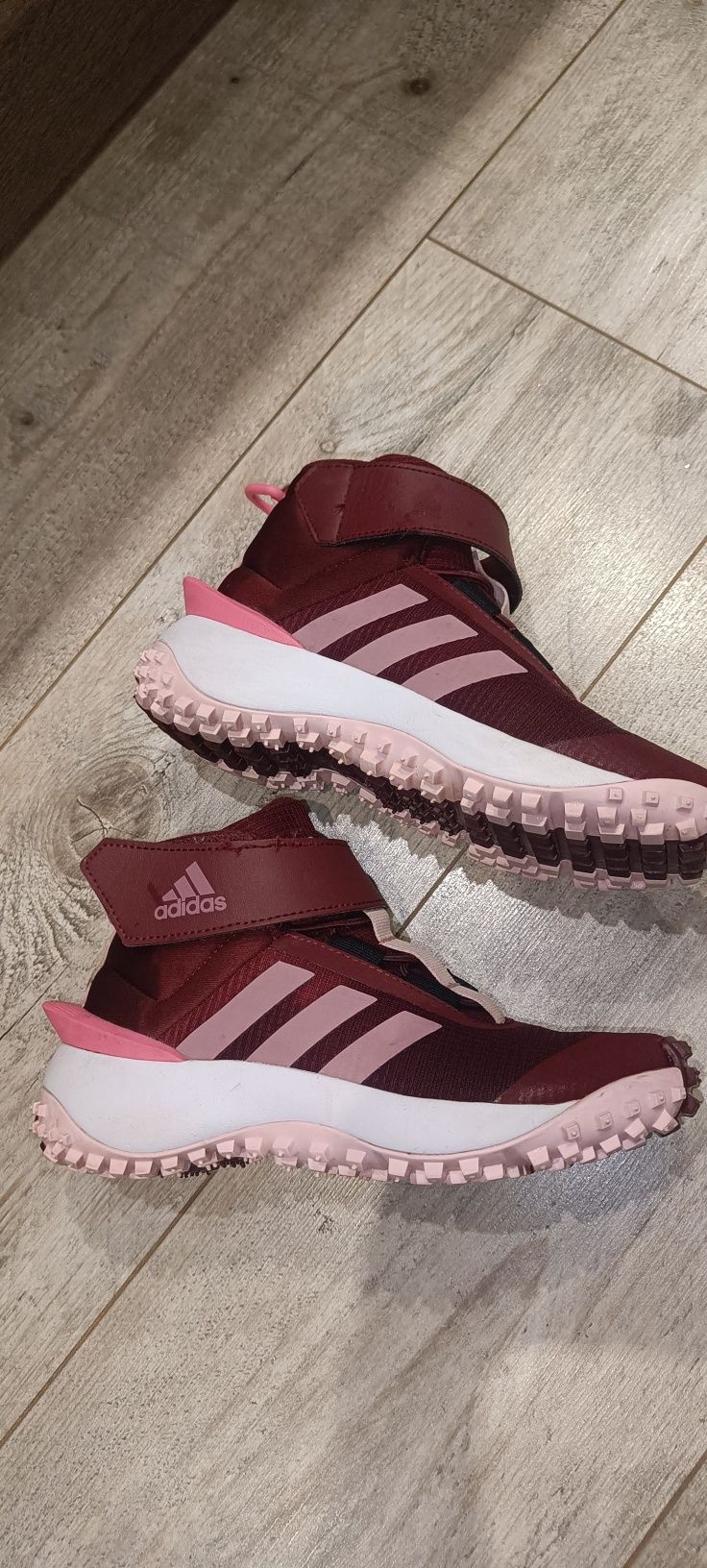 Ботуши,боти, маратонки  adidas, Decathlon,адидас