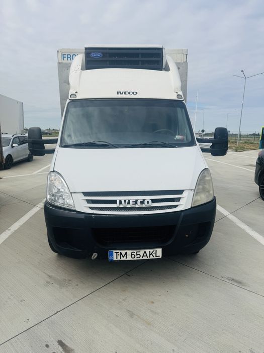 Vand iveco daily frigorific si lift