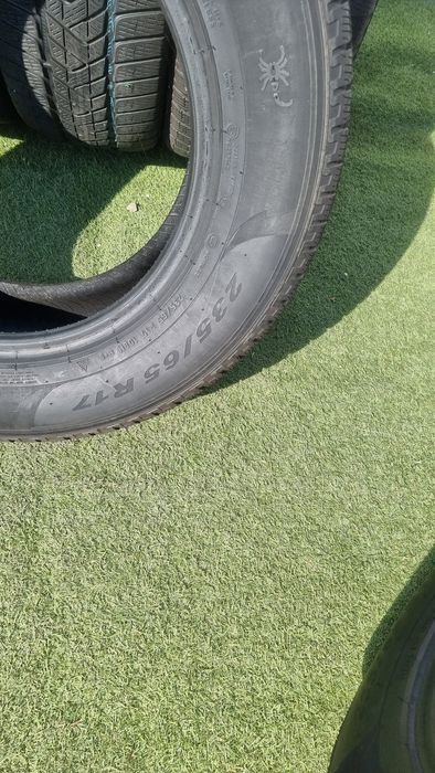 235.65.17 pirelli iarna