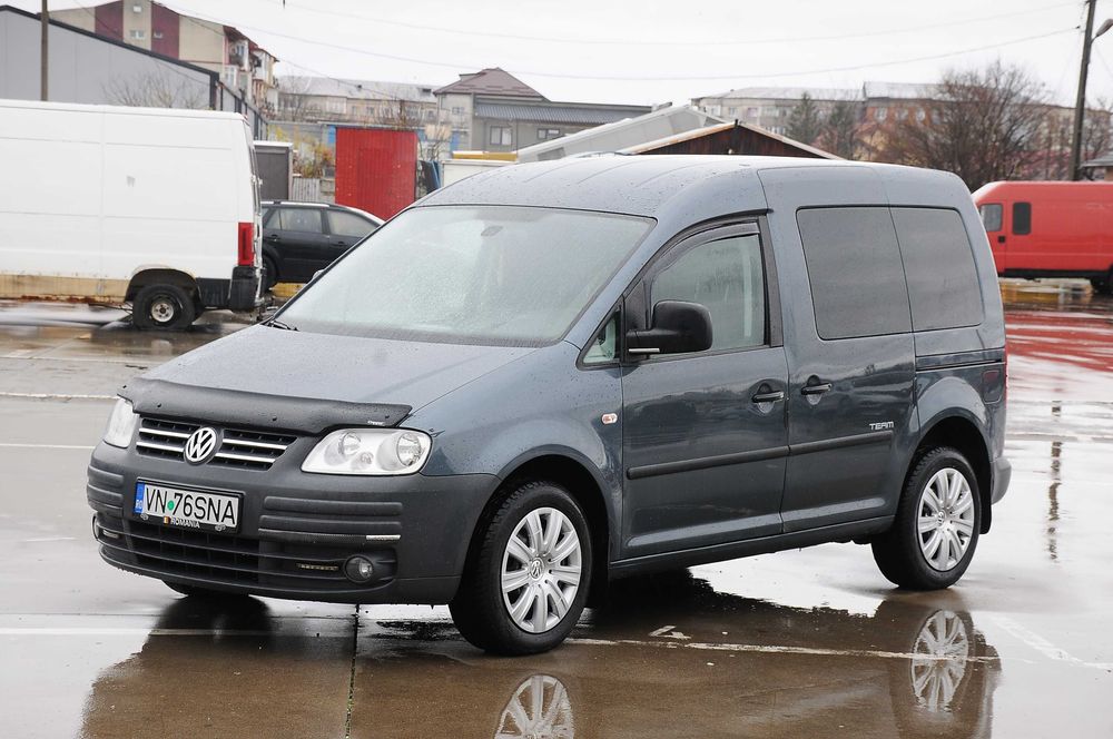 VW Caddy Team 5 usi 11.2009 1.9TDi 105 CP E4 AC/clima, Unic Proprietar