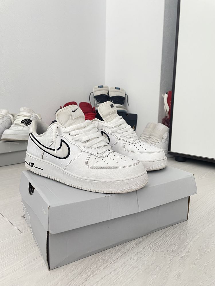 Nike Air Force 1 Low White Black Outline Swoosh