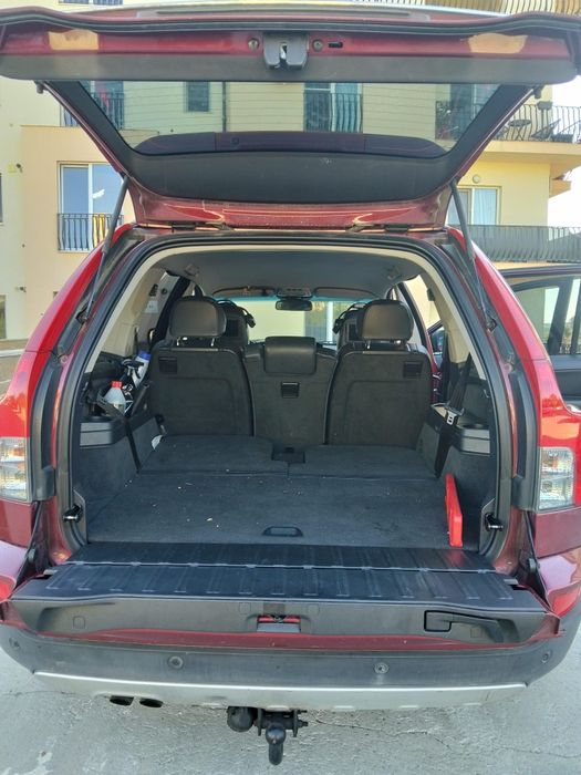Volvo XC 90 - tank suedez