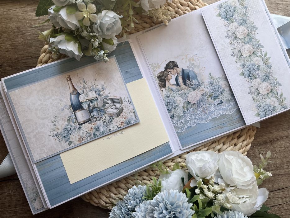 Сватбен албум в синьо
