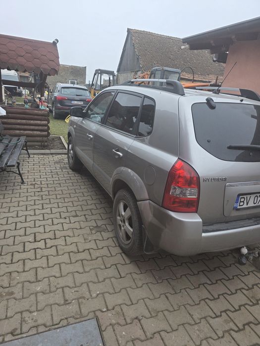 De vanzare hiundai tucson din 2004