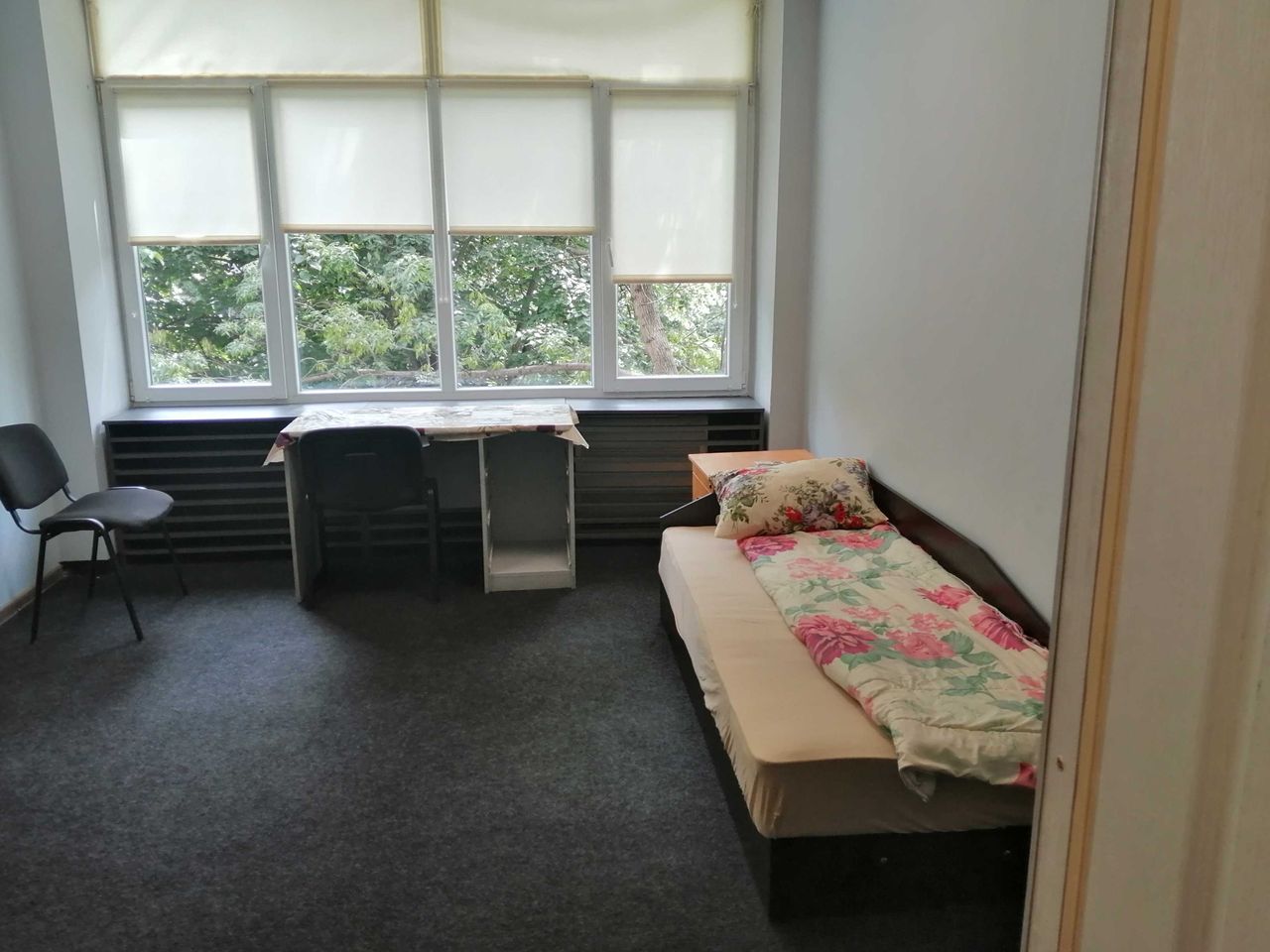 Дава се под наем Хотел в София, Дружба 1 - 30 кв.м за 10.2 € - Снимка #5