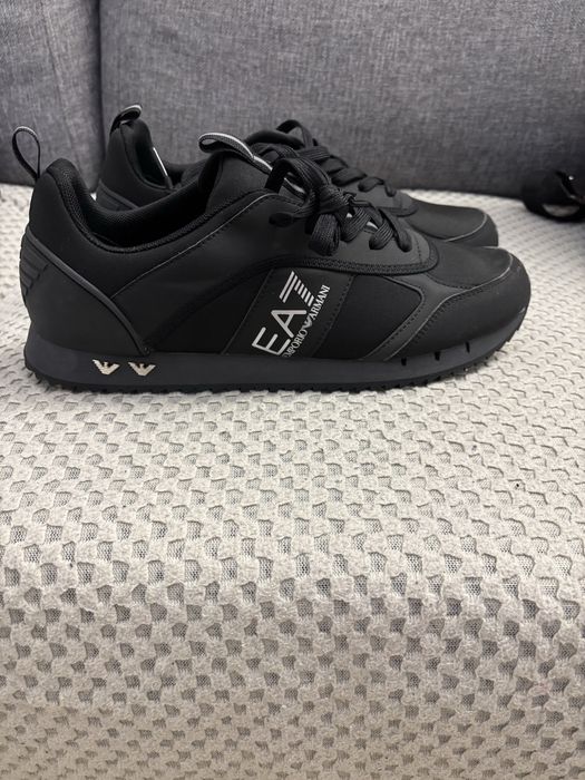 Мъжки маратонки чисто нови