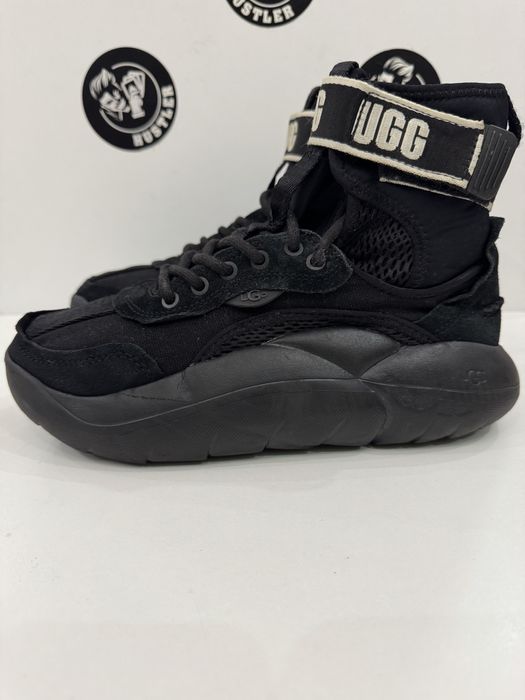Сникърси UGG.Номер 38