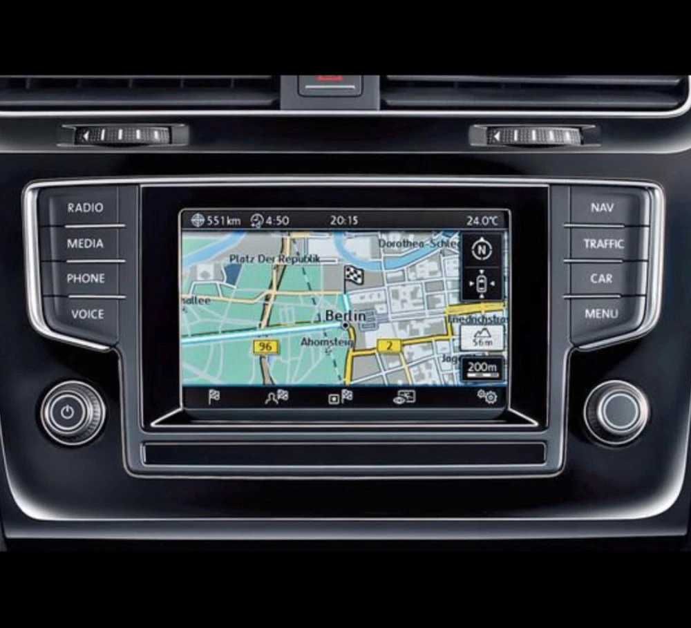 Actualizez,  instalez soft GPS. Activez AndroidAuto, CarPlay, etc.