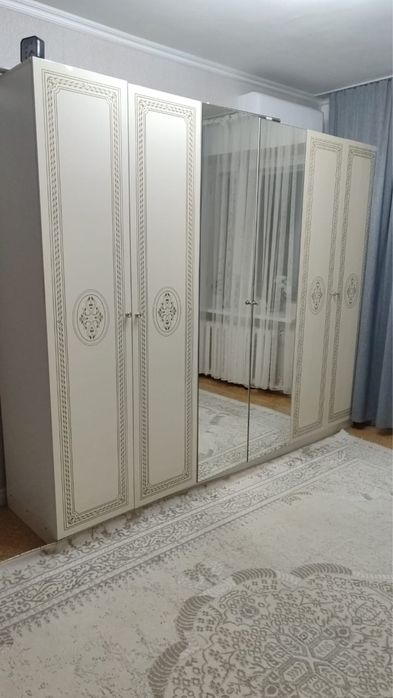 Срочно продам шкаф