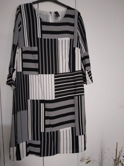Rochiță elegantă marimea 46