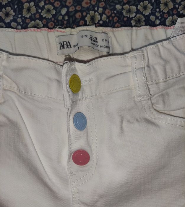 Pantaloni 3/4 Zara