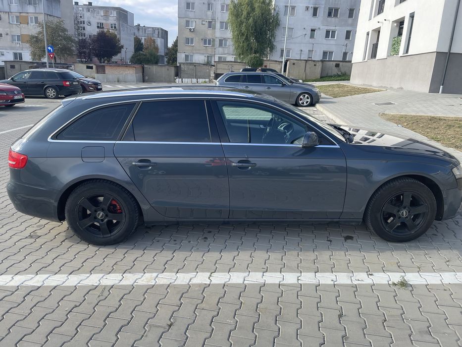Vand Audi A4 B8 2010