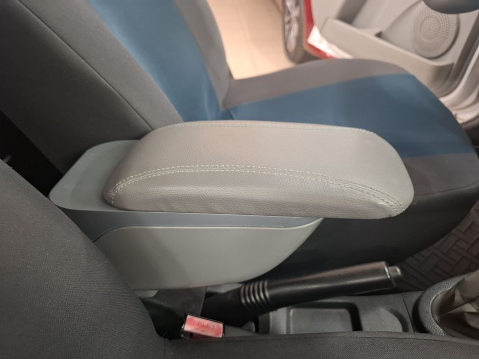 Cotieră utilizata Dacia Logan - 50 lei si huse universale Fiat Panda