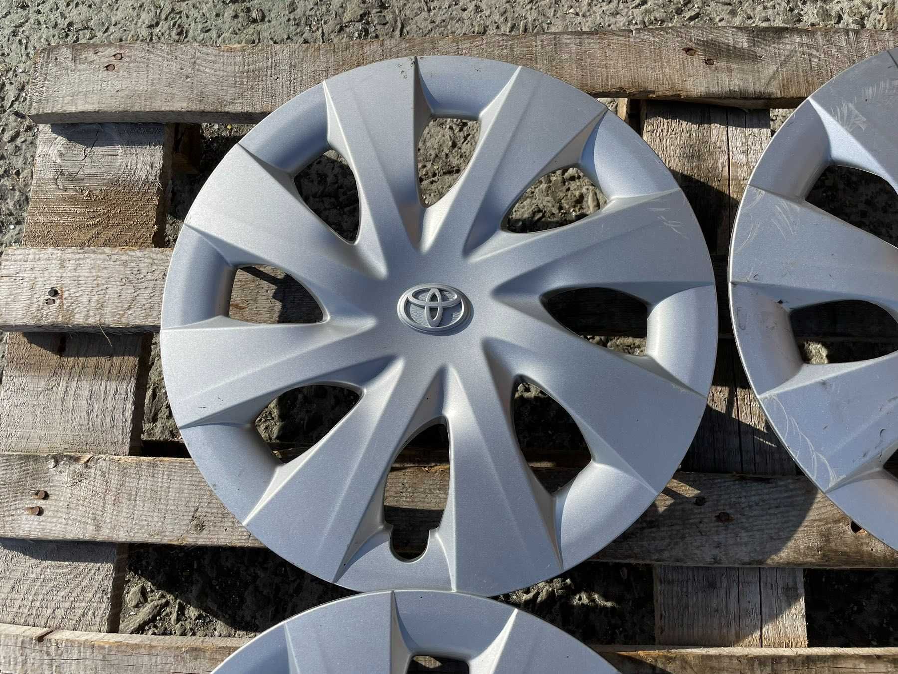 15 цола Тасове Toyota Verso-S Оригинал