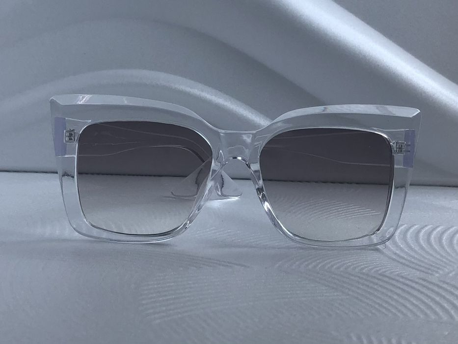 Модерни дамски слънчеви очила