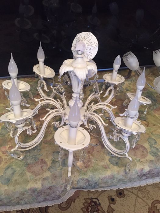 Продам люстру дорогую