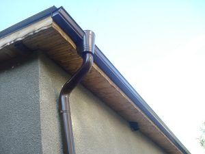 Монтаж на улуци,водосточни тръби и обшиване на комини