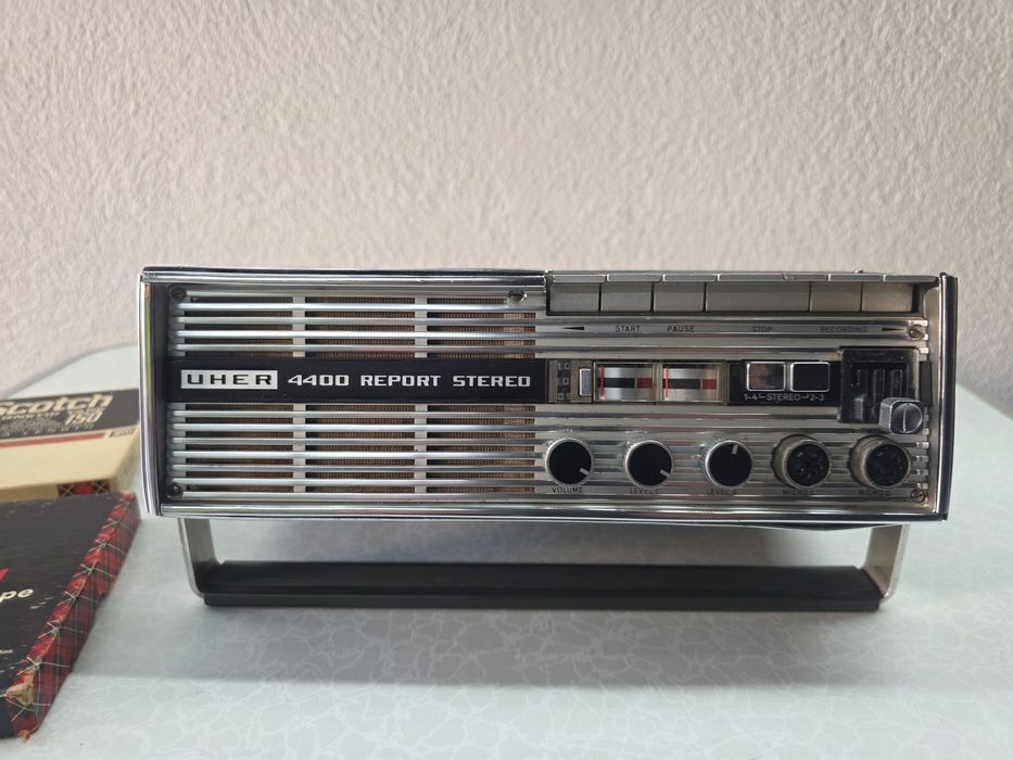 Ролков магнетофон Uher 4400 report stereo