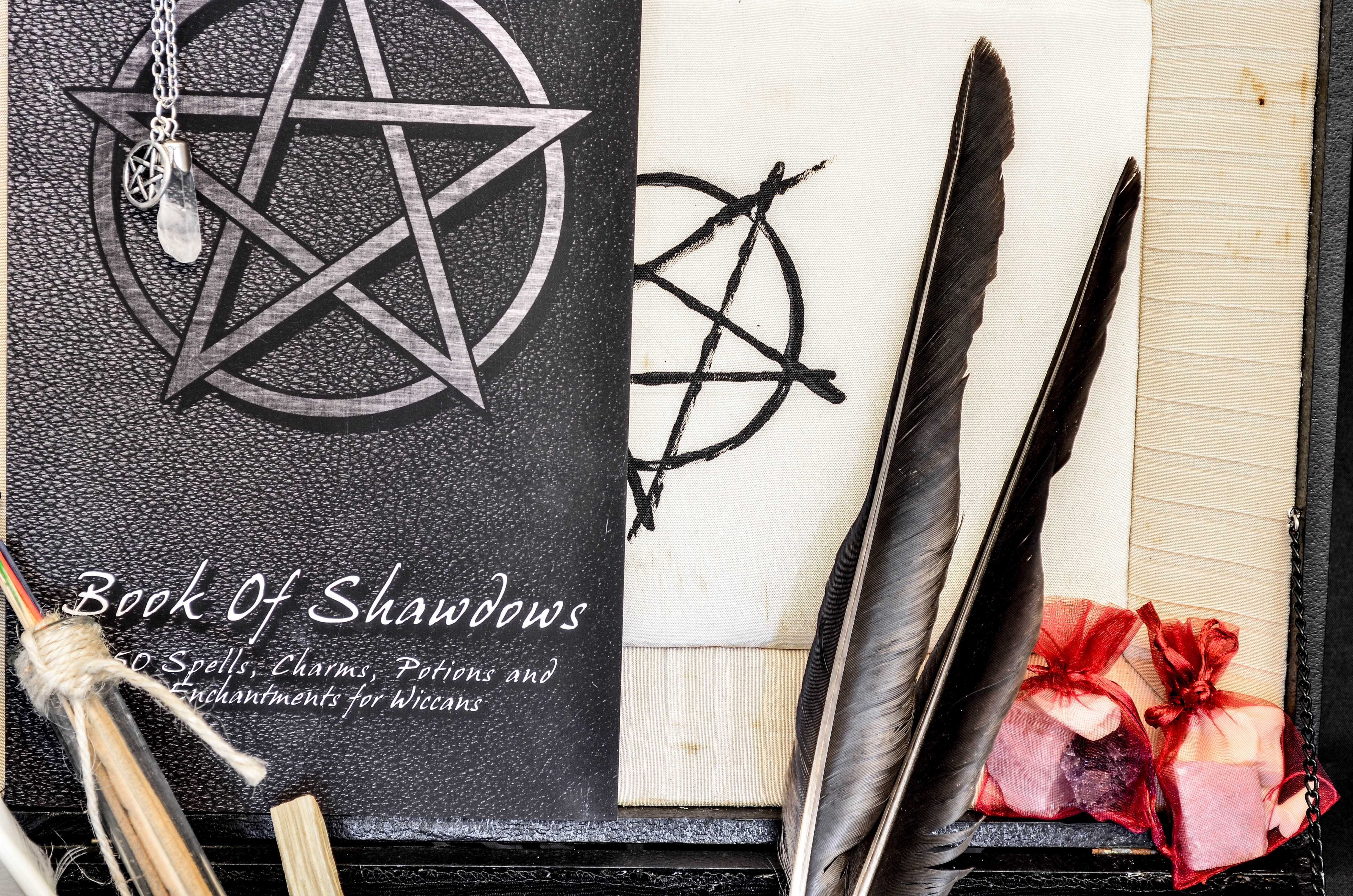 Witchcraft Box set de initiere in magie vraji wicca occult farmece