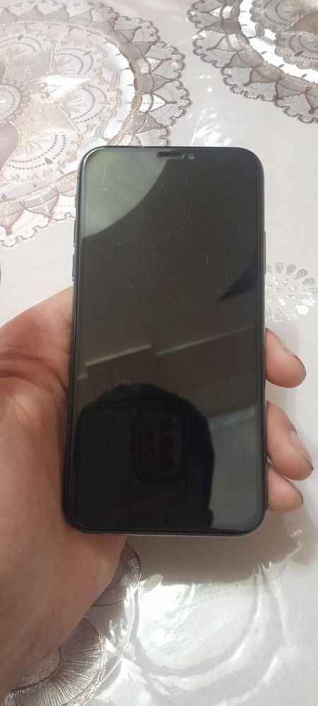 iPhone x Region LLA rangi qora fes ishlidi tur ton yu