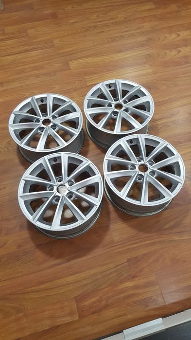 JanteRenaultMeganeLagunaFluenceScenicKadjarDusterNissanQashqai5X114.3