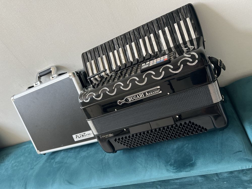 Acordeon Digital Bugari Armando