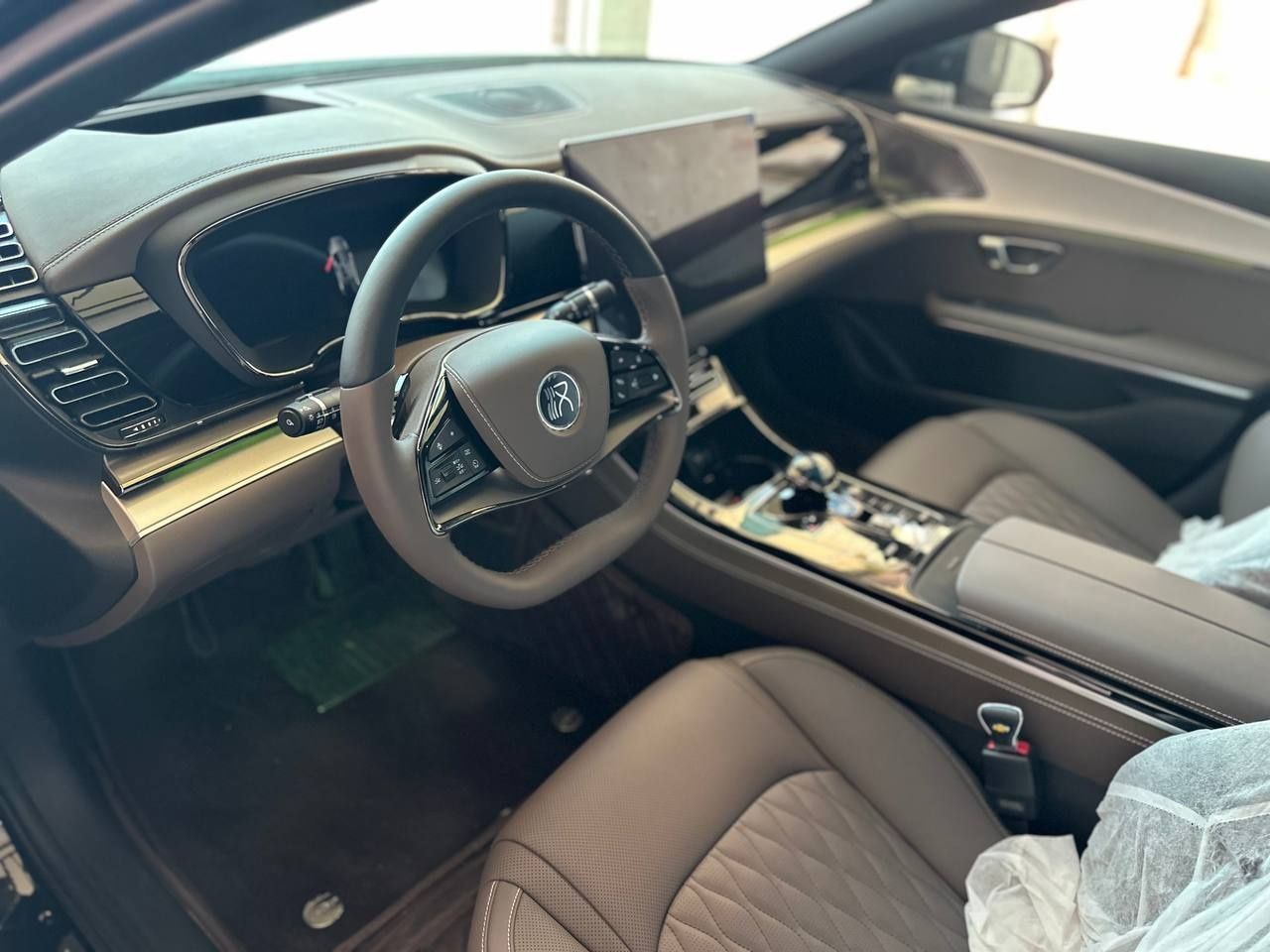 СРОЧНО продается BYD HAN 701 Smart.