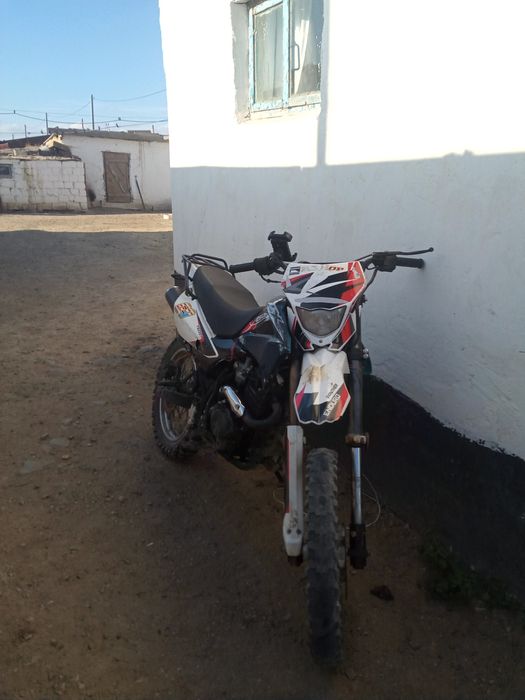 Мотоцикл рейсер пантера