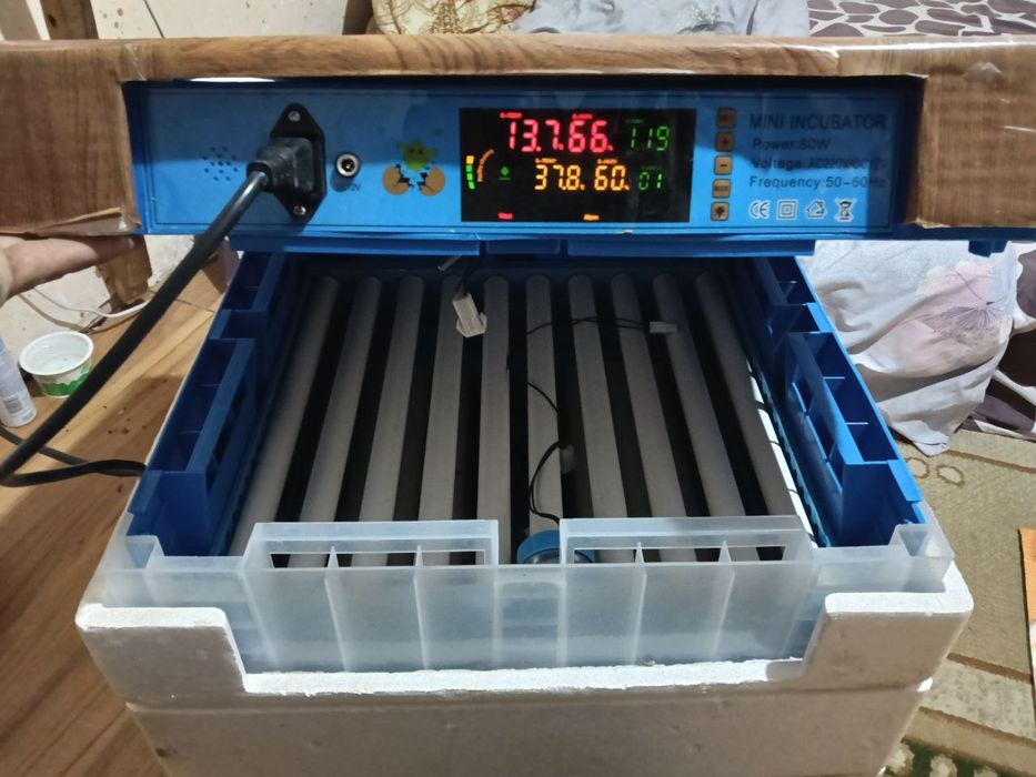 Срочно продаётся инкубатор