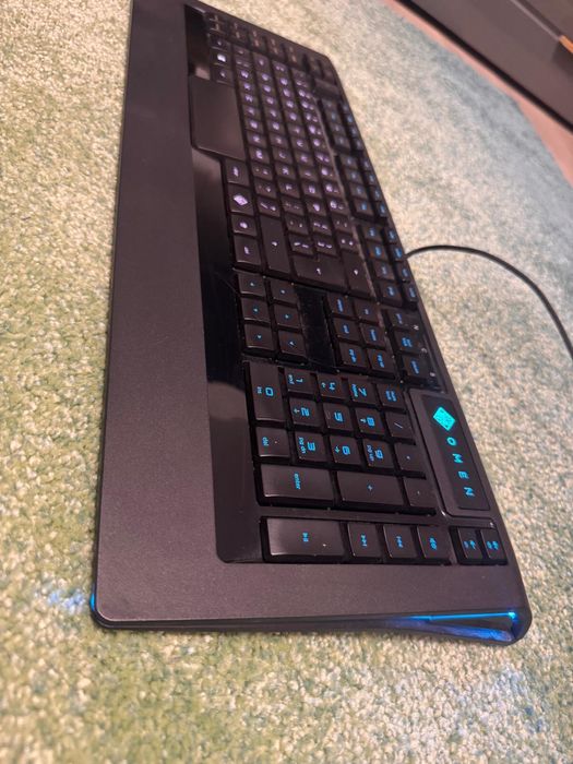 Tastatura gaming HP Omen iluminata RGB cu taste programabile
