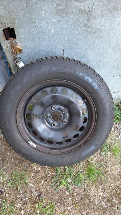 Roti Jante tabla + anvelope iarna + capace VW Passat 215 60 R16