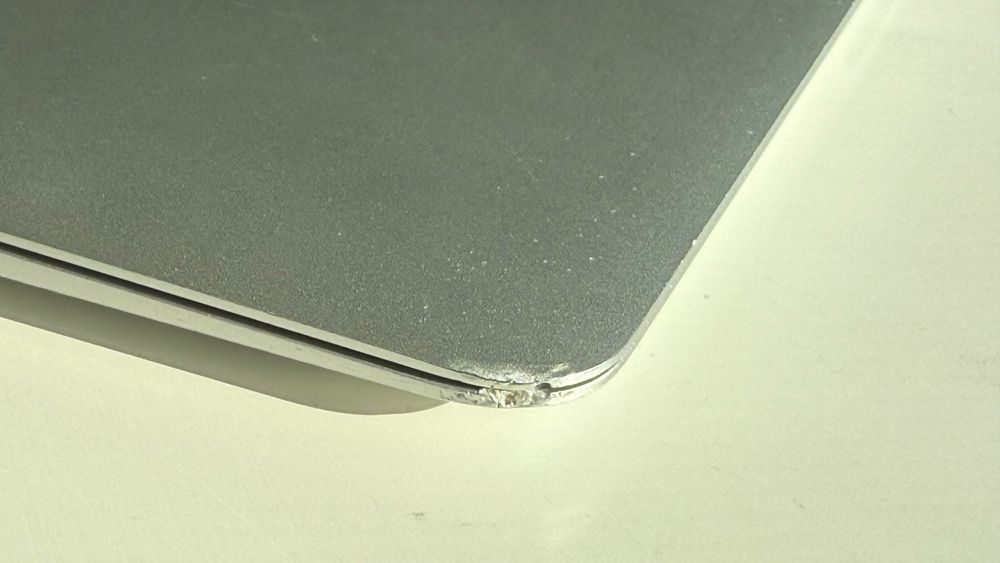 MacBook Air 13", 1.4 GHz dual-core, Intel Core i5 - нова батерия!