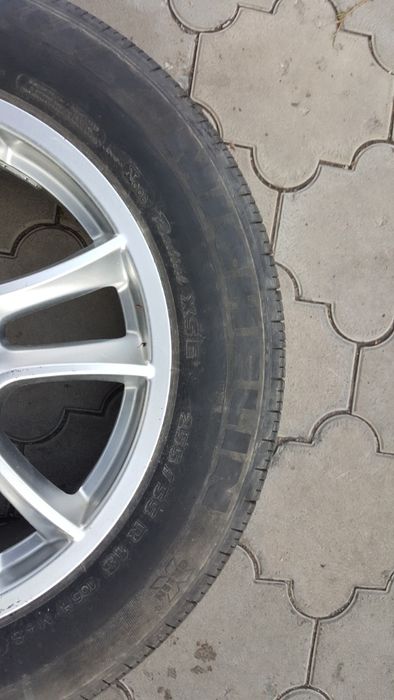 Продам 1 б/у колесо Michelin 255/55 R 18 MS