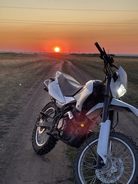 Продам эндуро на учете