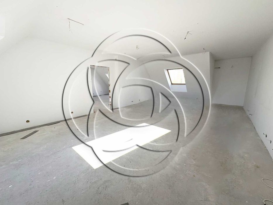 Чисто нова сграда в близост до метро