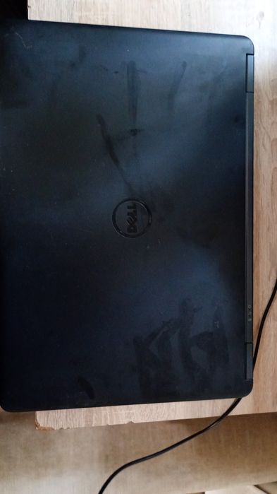 Laptop DELL  , fără încărcător
