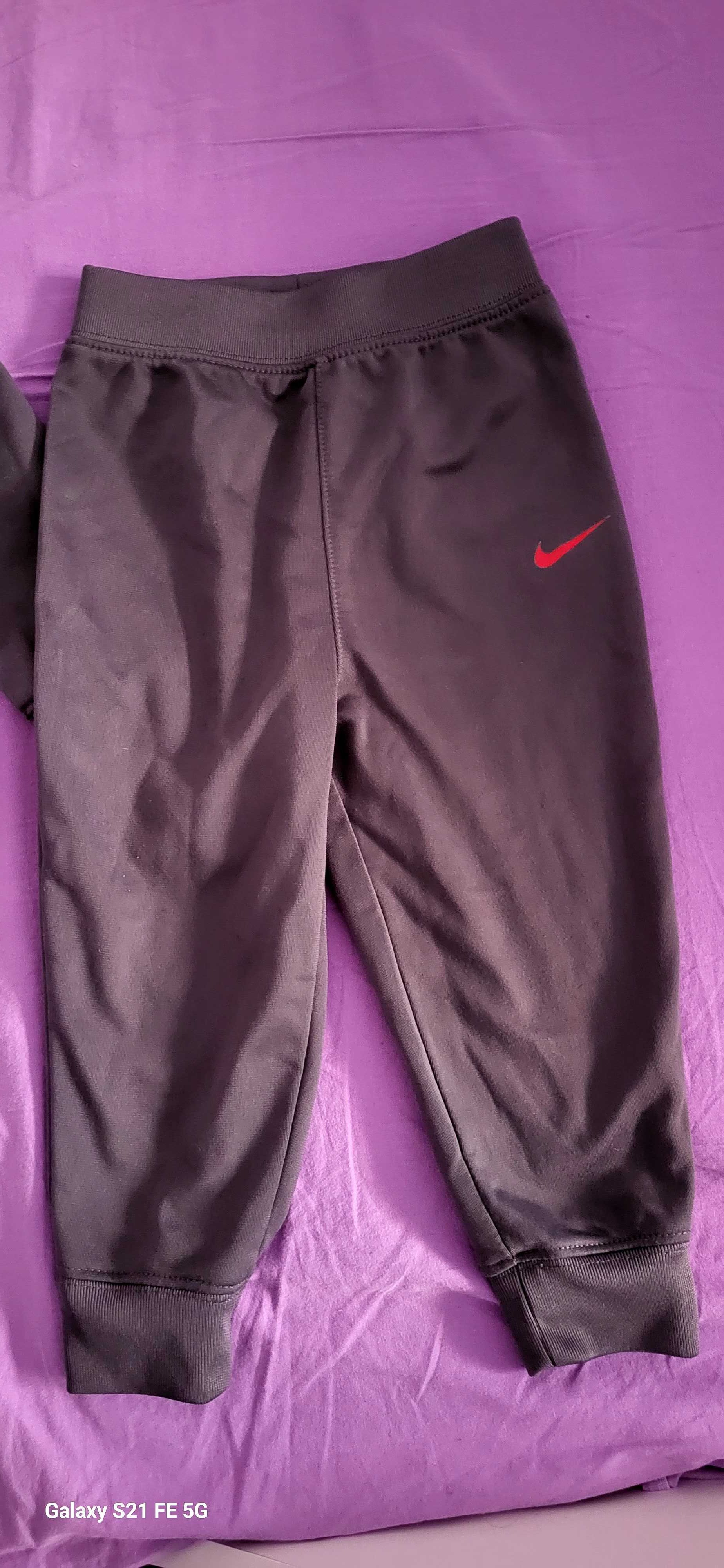 Спортен екип  Nike 18месеца