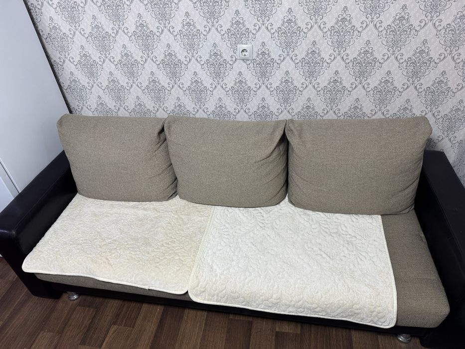 Продам диван 2.30 х 1.0