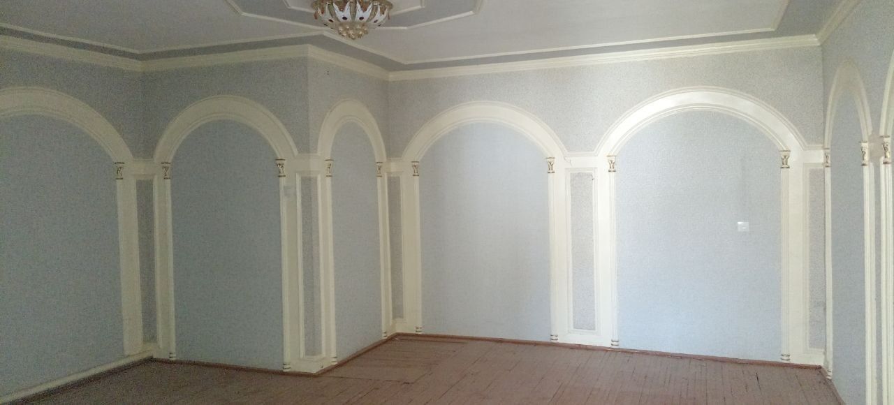 Ховли  сотилади(продается срочно)